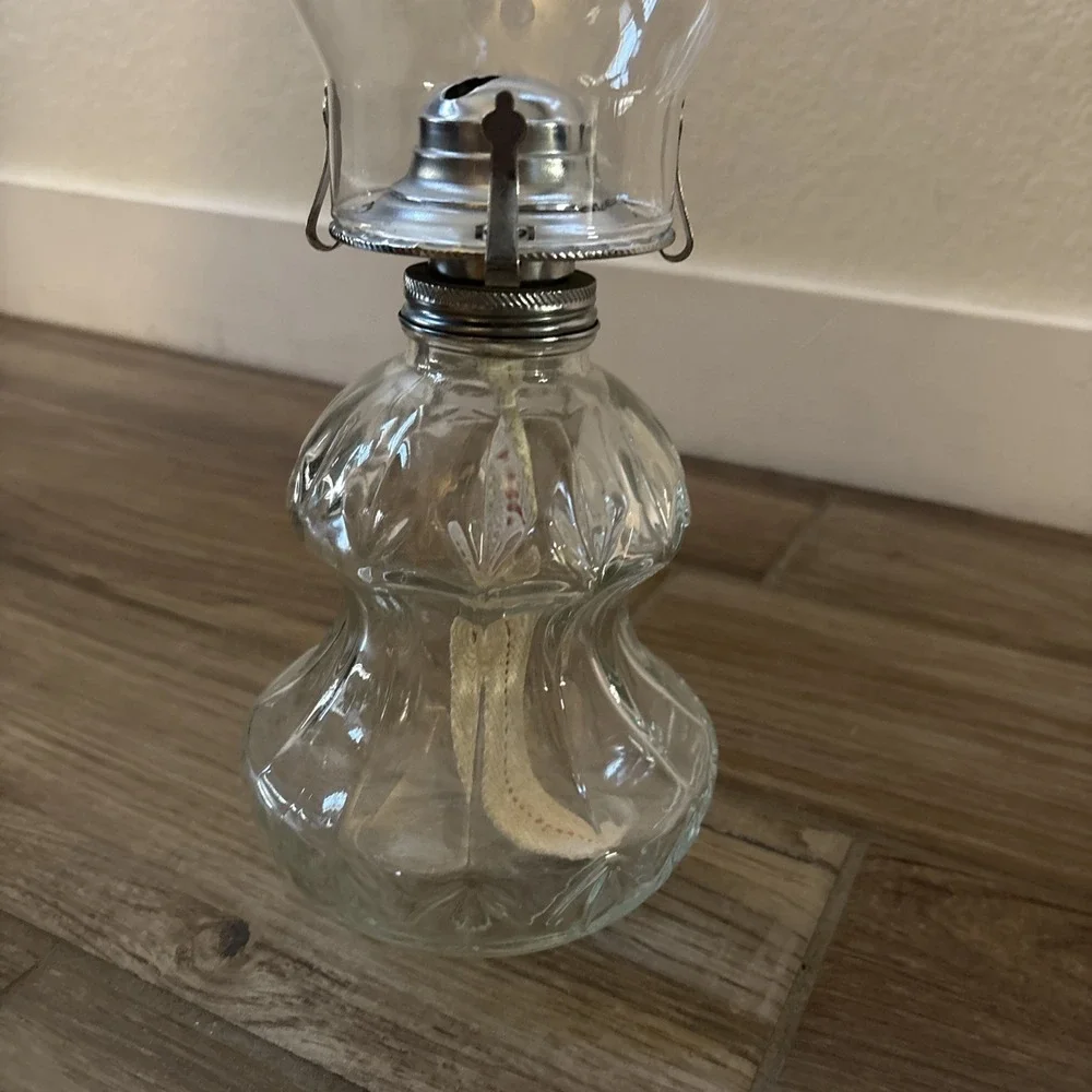 Vntage Hurricane Oil Lamp-Lamplight Farms w/o Wick-Clear Glass Top & Bottom 16